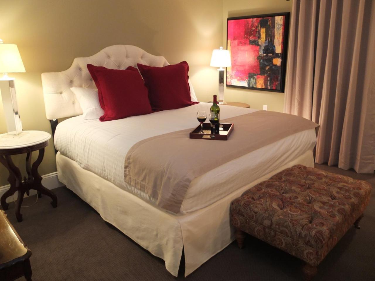 The English Inn Eaton Rapids 외부 사진